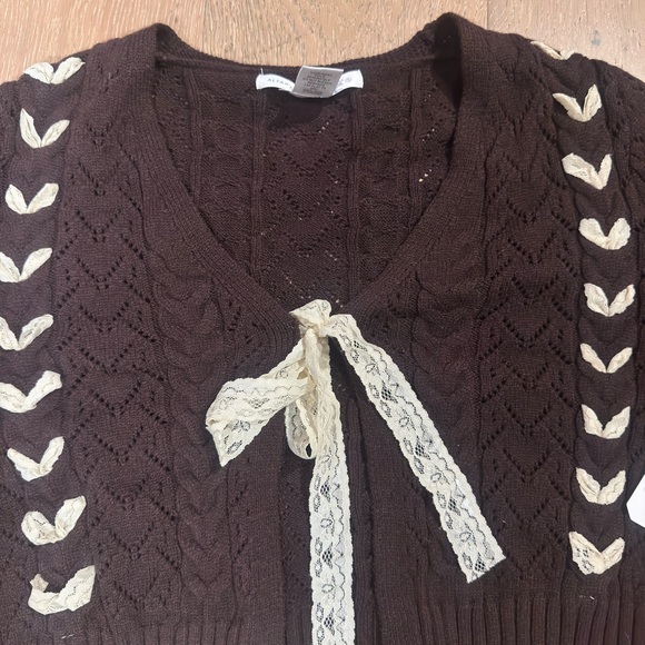 Altard State V-Neck Cable Knit Cropped Sweater Cardigan in Chocolate Brown - Picture 6 of 6